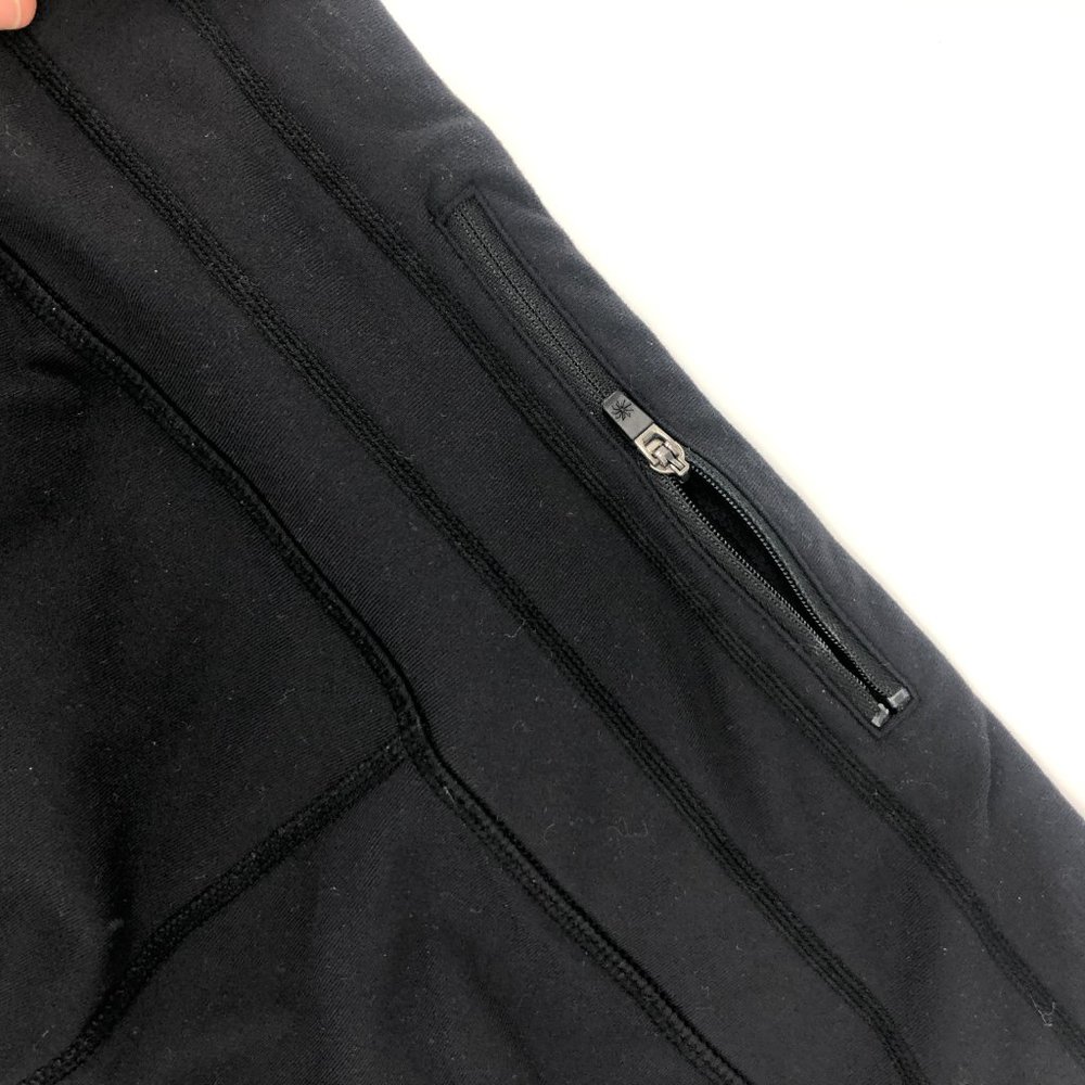 Athleta Stride Bare to Run Reflective Trim Knicker - Picture 8 of 13